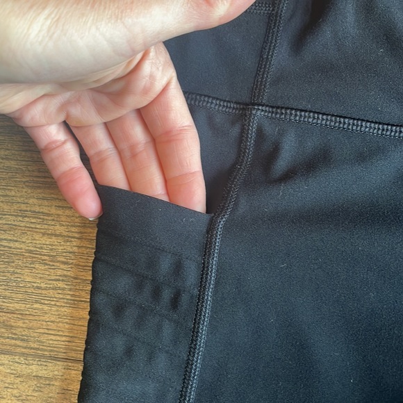 Athleta leggings black matte Medium - Picture 4 of 9